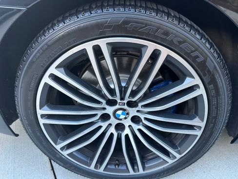 Used 2019 BMW 540i xDrive w/ M Sport Package image 14