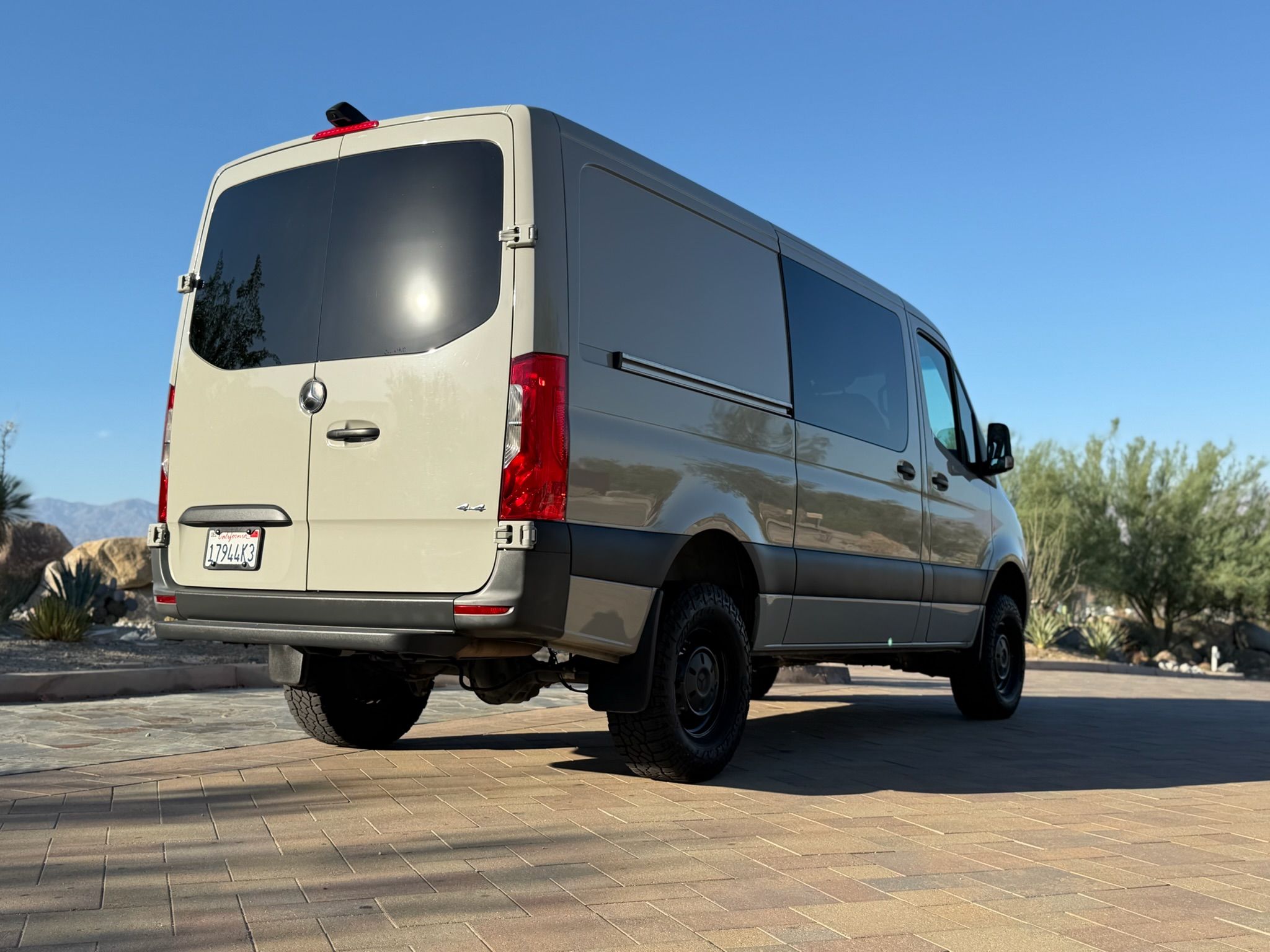 Used 2021 Mercedes-Benz Sprinter 2500 image 6