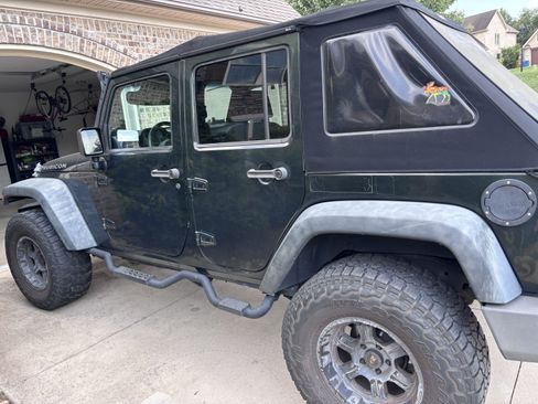 Used 2010 Jeep Wrangler Unlimited Rubicon w/ Trailer Tow Group AWD/4WD image 5