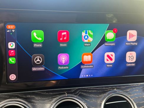 Used 2019 Mercedes-Benz E 300 image 12