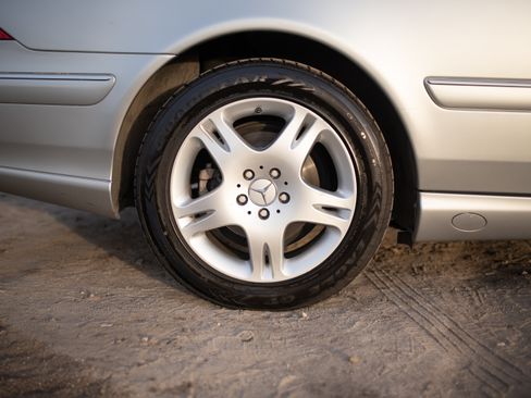 Used 2004 Mercedes-Benz CL 500 image 16