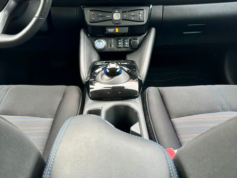 Used 2023 Nissan Leaf SV Plus image 18