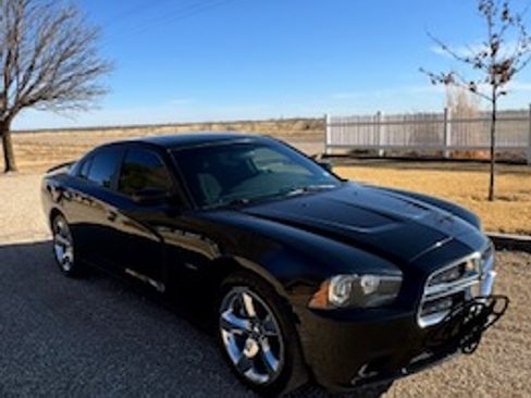 Used 2014 Dodge Charger R/T w/ Wheels & Tunes Group image 13