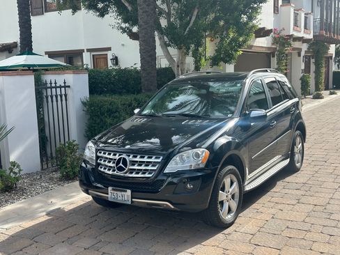 Used 2009 Mercedes-Benz ML 350 4MATIC image 1