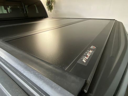 Used 2021 Ford Ranger Lariat w/ Tremor Off-Road Package image 6