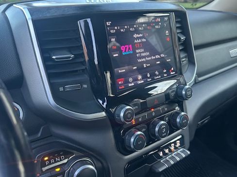 Used 2019 RAM 1500 Big Horn image 9