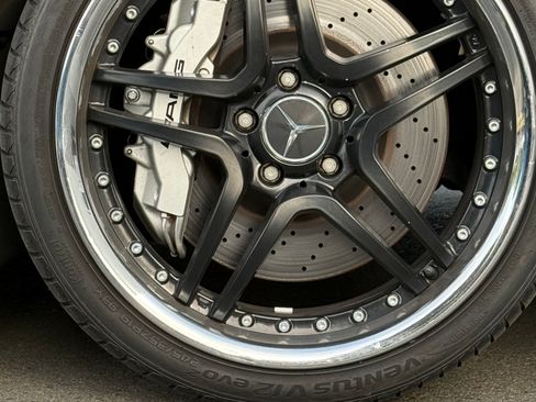 Used 2005 Mercedes-Benz E 55 AMG Sedan image 19