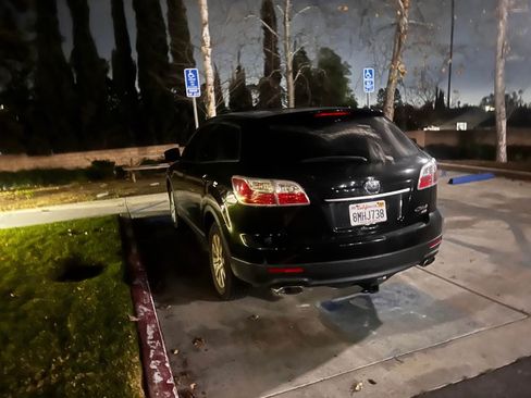 Used 2010 MAZDA CX-9 Touring w/ Moonroof & Bose Audio Pkg image 2