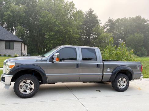 Used 2013 Ford F250 XLT AWD/4WD image 14