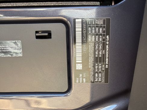 Used 2024 Mercedes-Benz Sprinter 2500 image 21