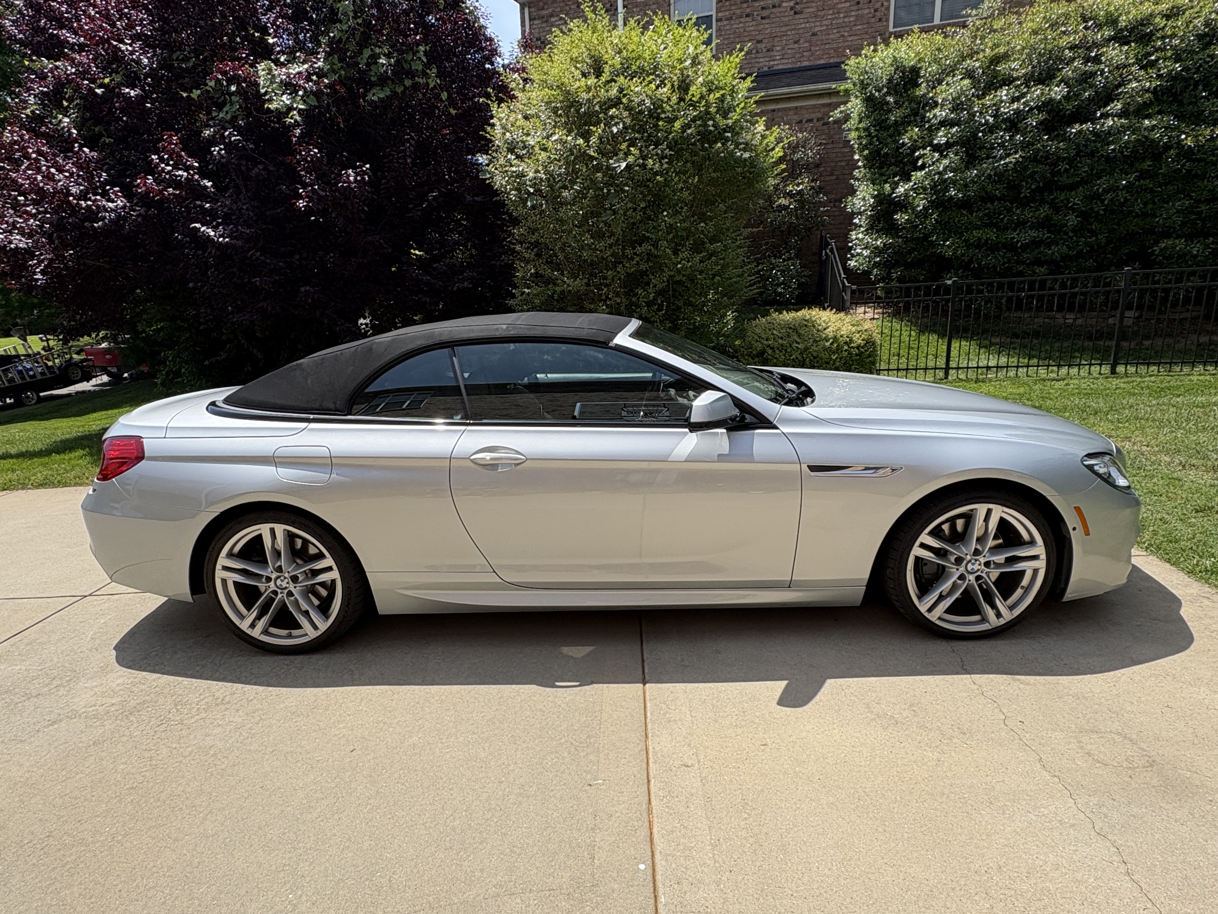 Used 2015 BMW 650i Convertible RWD image 1