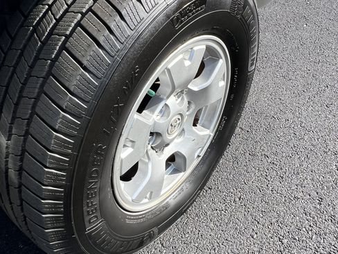 Used 2006 Toyota Tacoma PreRunner image 30