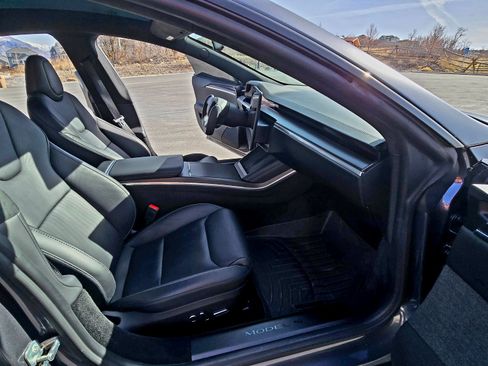 Used 2023 Tesla Model S Plaid image 13