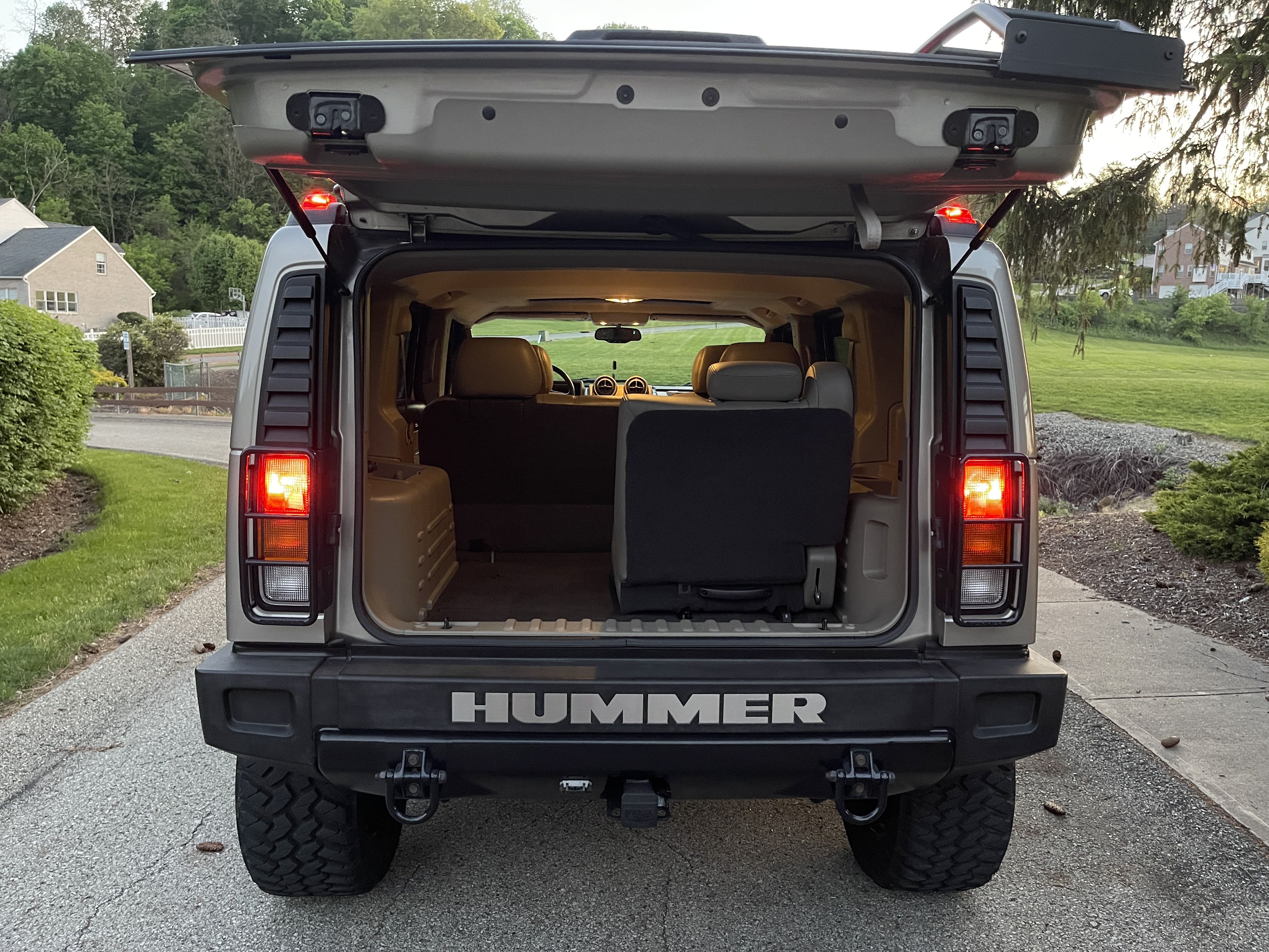 Used 2003 HUMMER H2 w/ Preferred Equipment Group AWD/4WD image 22