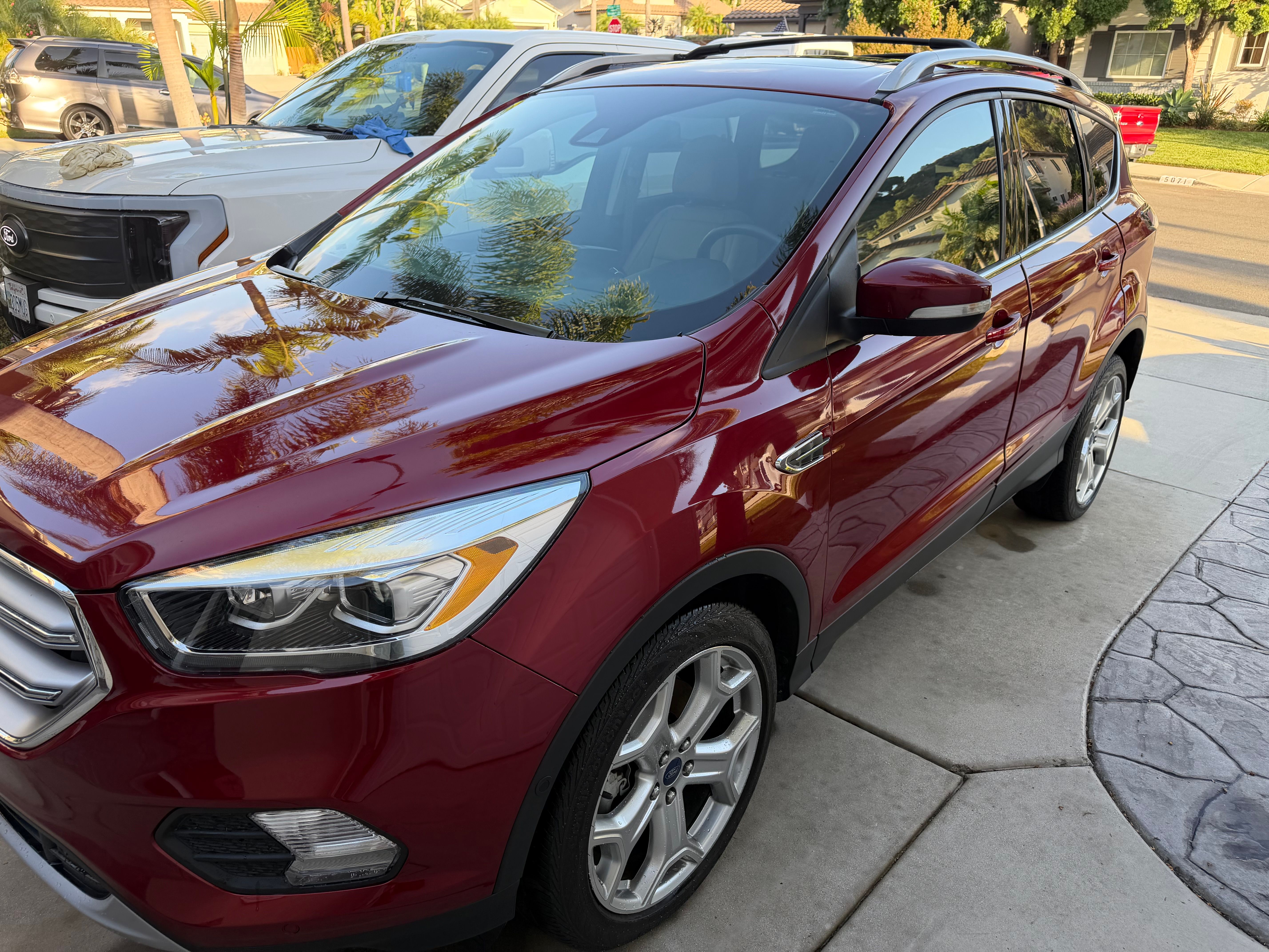 Used 2017 Ford Escape Titanium w/ Equipment Group 301A FWD image 1