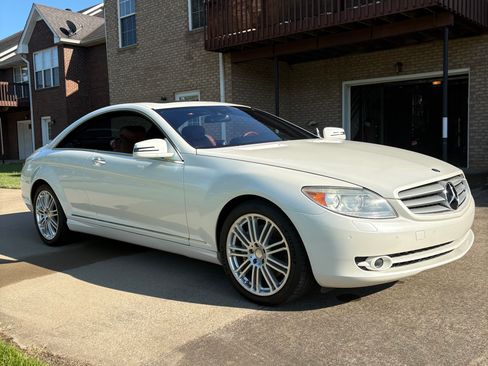 Used 2010 Mercedes-Benz CL 550 4MATIC image 2
