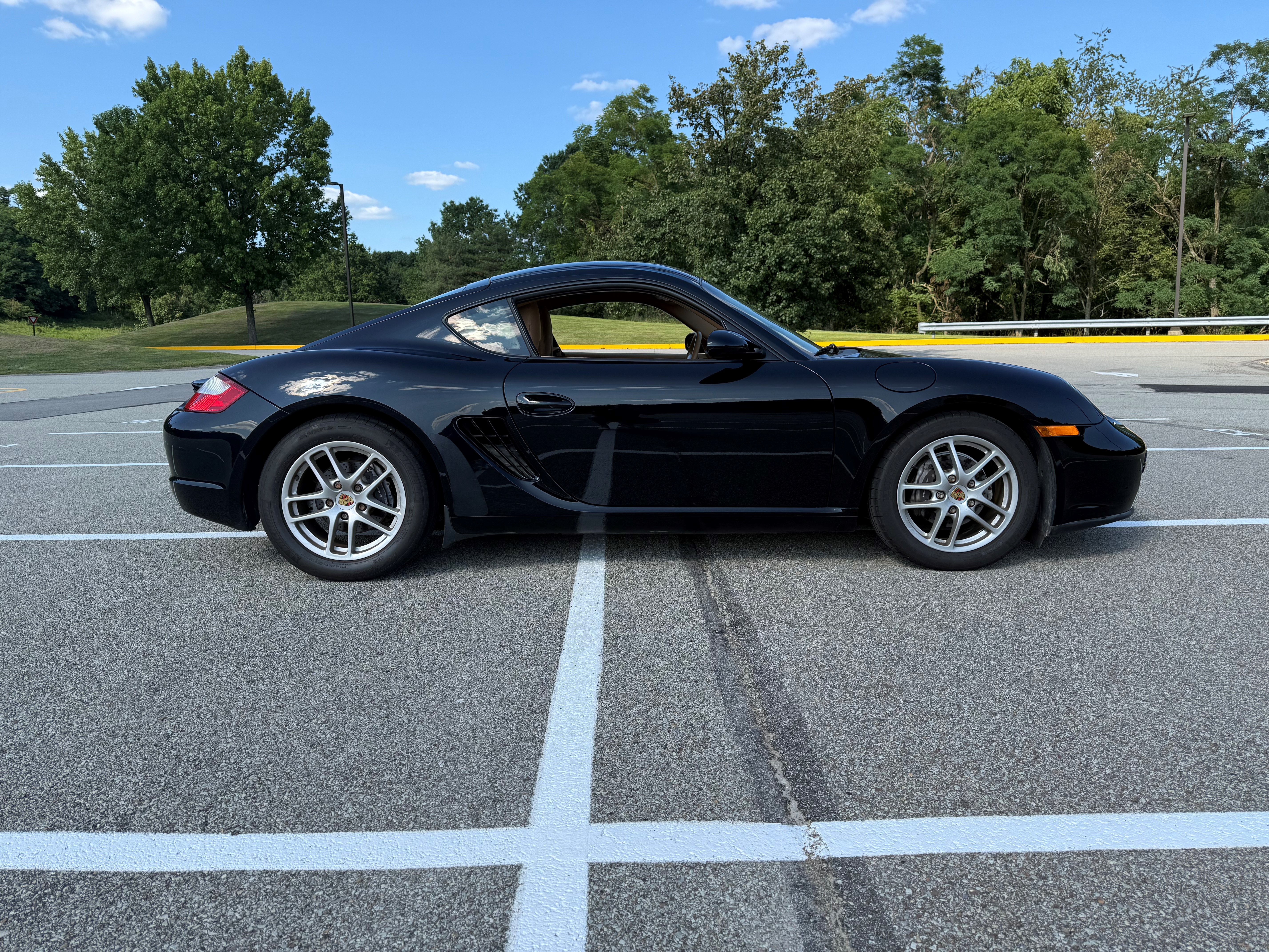 Used 2007 Porsche Cayman RWD image 12