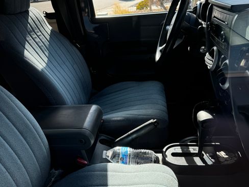 Used 2008 Jeep Wrangler Sahara w/ Dual Top Group image 13