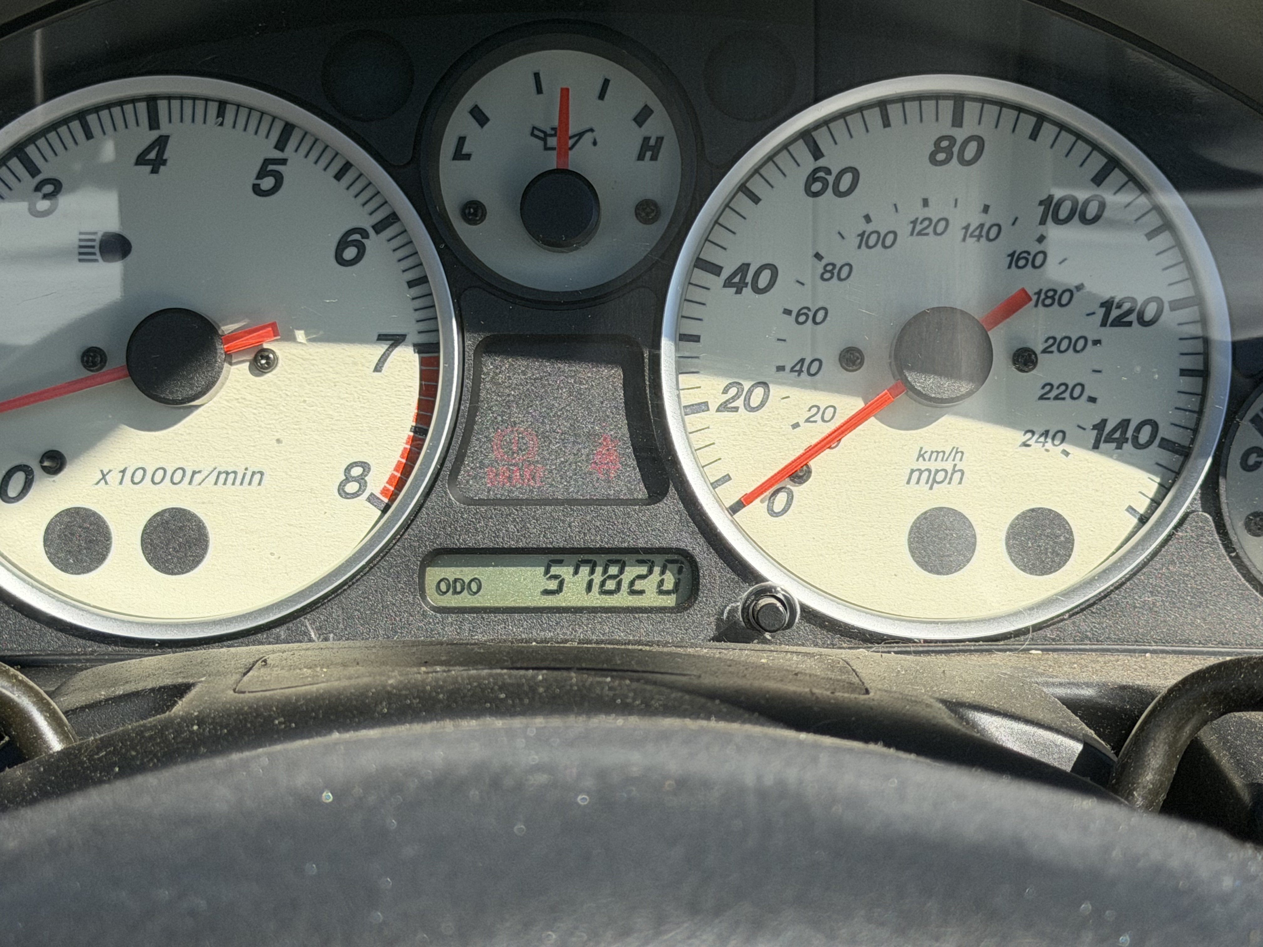 Used 2003 MAZDA MX-5 Miata RWD image 18