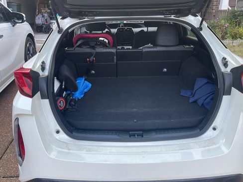 Used 2017 Toyota Prius Prime Plus image 9