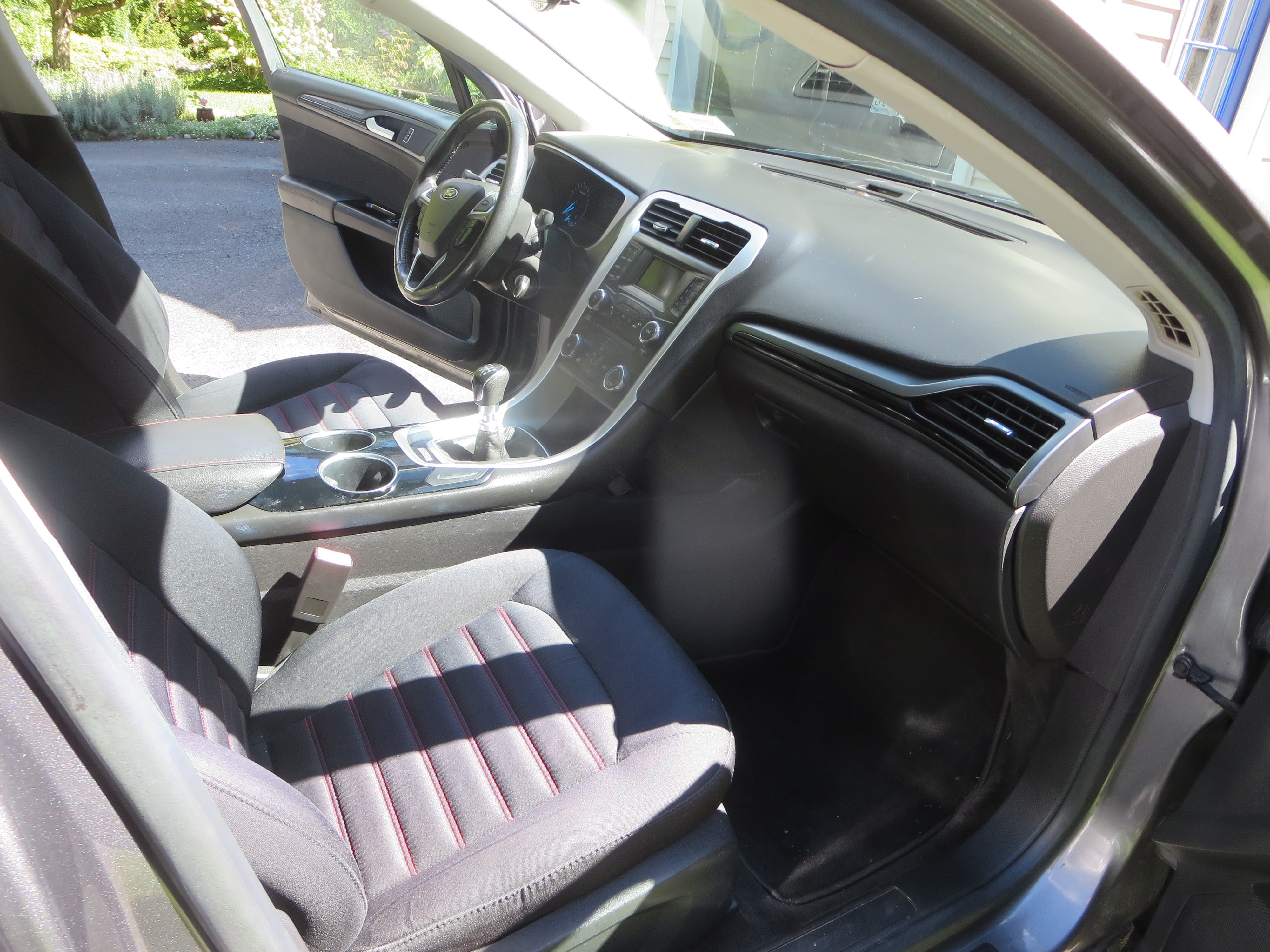 Used 2013 Ford Fusion SE FWD image 9