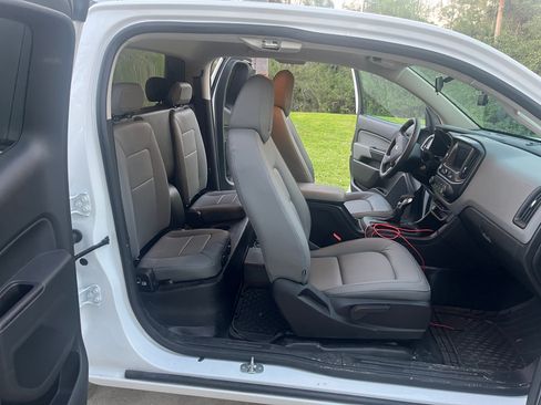 Used 2022 Chevrolet Colorado W/T image 14