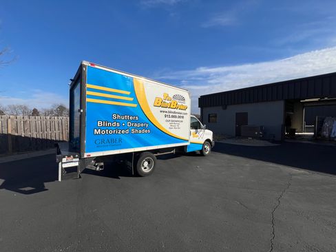 Used 2006 Chevrolet Express 3500 image 11