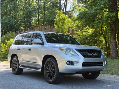 Used 2008 Lexus LX 570 4WD w/ Technology Pkg