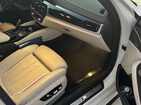 Used 2018 BMW 540i image 6