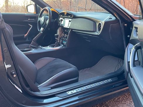 Used 2019 Subaru BRZ Limited w/ Performance Package image 8