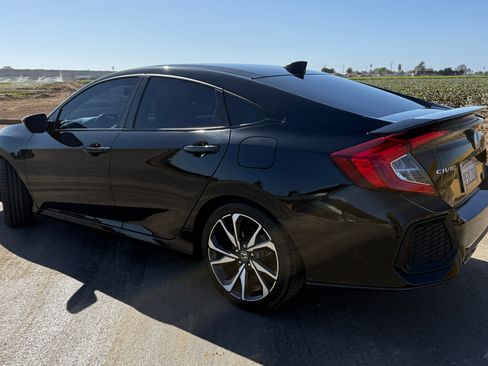 Used 2018 Honda Civic Si image 4