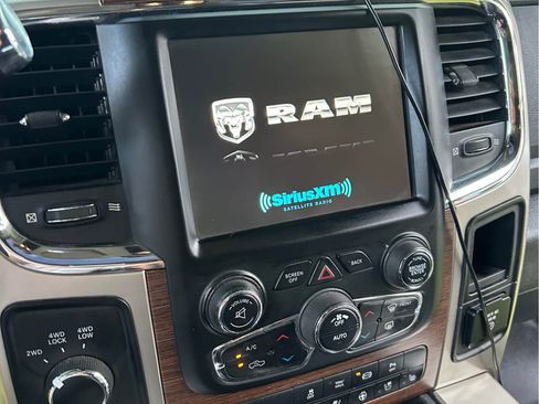 Used 2015 RAM 2500 Laramie image 8