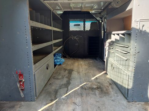 Used 2011 Ford E-150 and Econoline 150 w/ PWR Group image 5