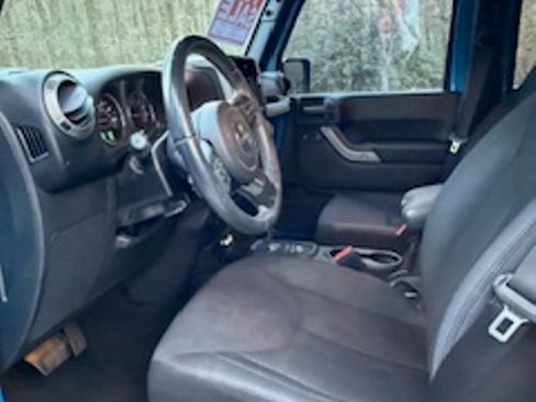 Used 2015 Jeep Wrangler Unlimited Sport w/ Quick Order Package 24S image 12