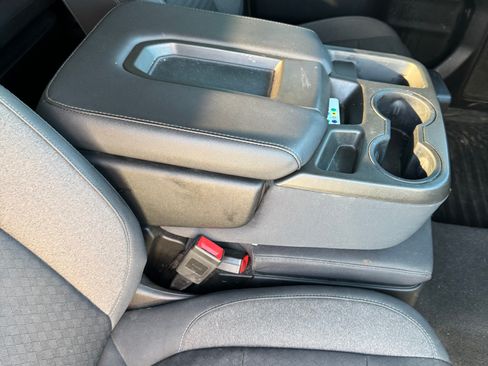 Used 2019 Chevrolet Silverado 1500 LT w/ Texas Edition image 10