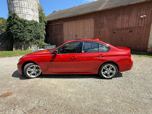 Used 2016 BMW 328i xDrive Sedan AWD/4WD image 5