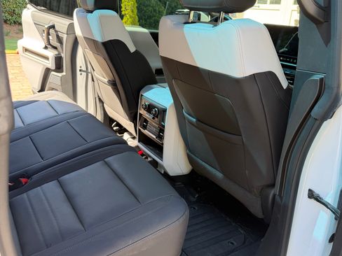Used 2025 GMC Hummer EV 3X image 11