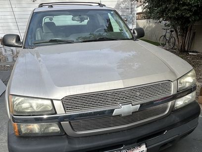 Used 2005 Chevrolet Avalanche Z66 w/ Sun And Sound Package