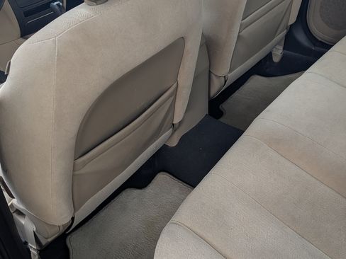 Used 2010 Kia Optima LX image 19