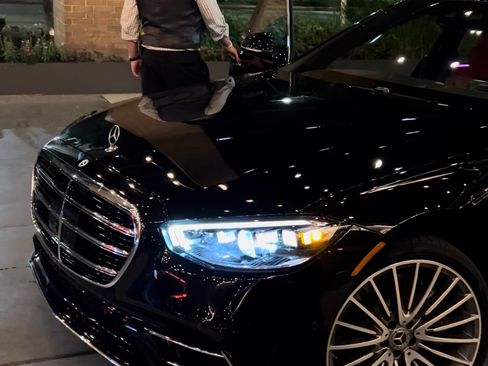 Used 2021 Mercedes-Benz S 580 4MATIC Sedan image 11