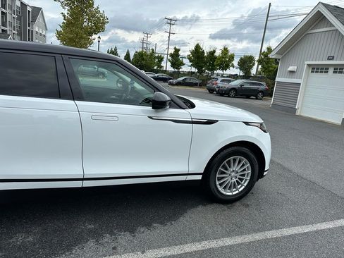 Used 2019 Land Rover Range Rover Velar image 5