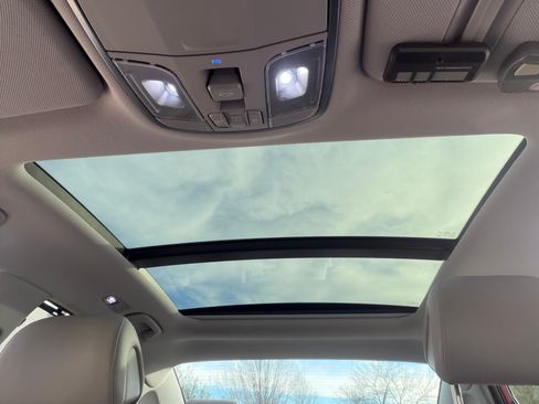 Used 2016 Hyundai Sonata Limited w/ Option Group 02 image 10