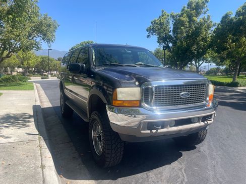 Used 2001 Ford Excursion Limited AWD/4WD image 5
