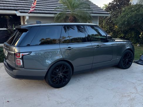 Used 2019 Land Rover Range Rover HSE image 10
