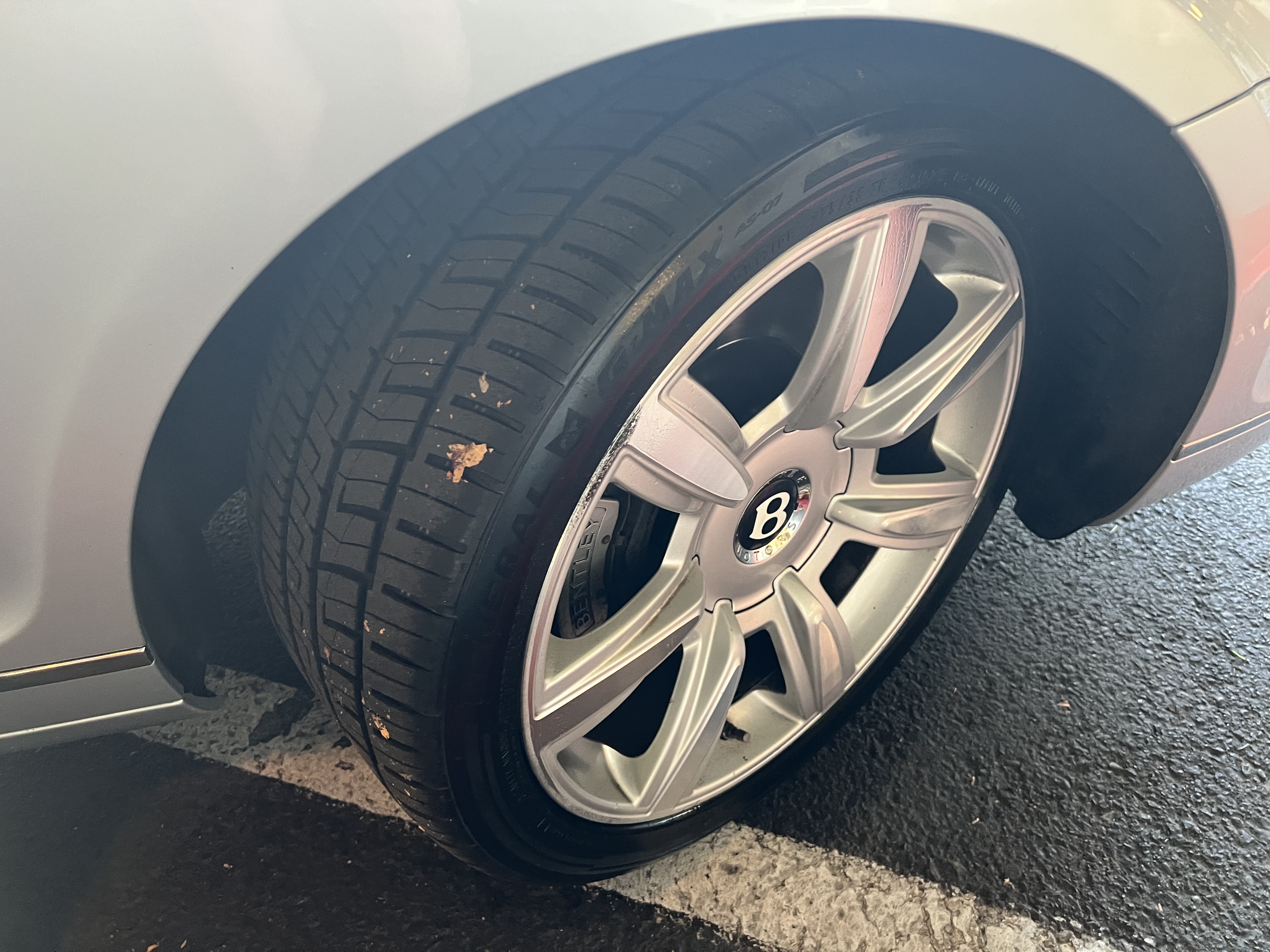 Used 2006 Bentley Flying Spur Flying Spur AWD/4WD image 20