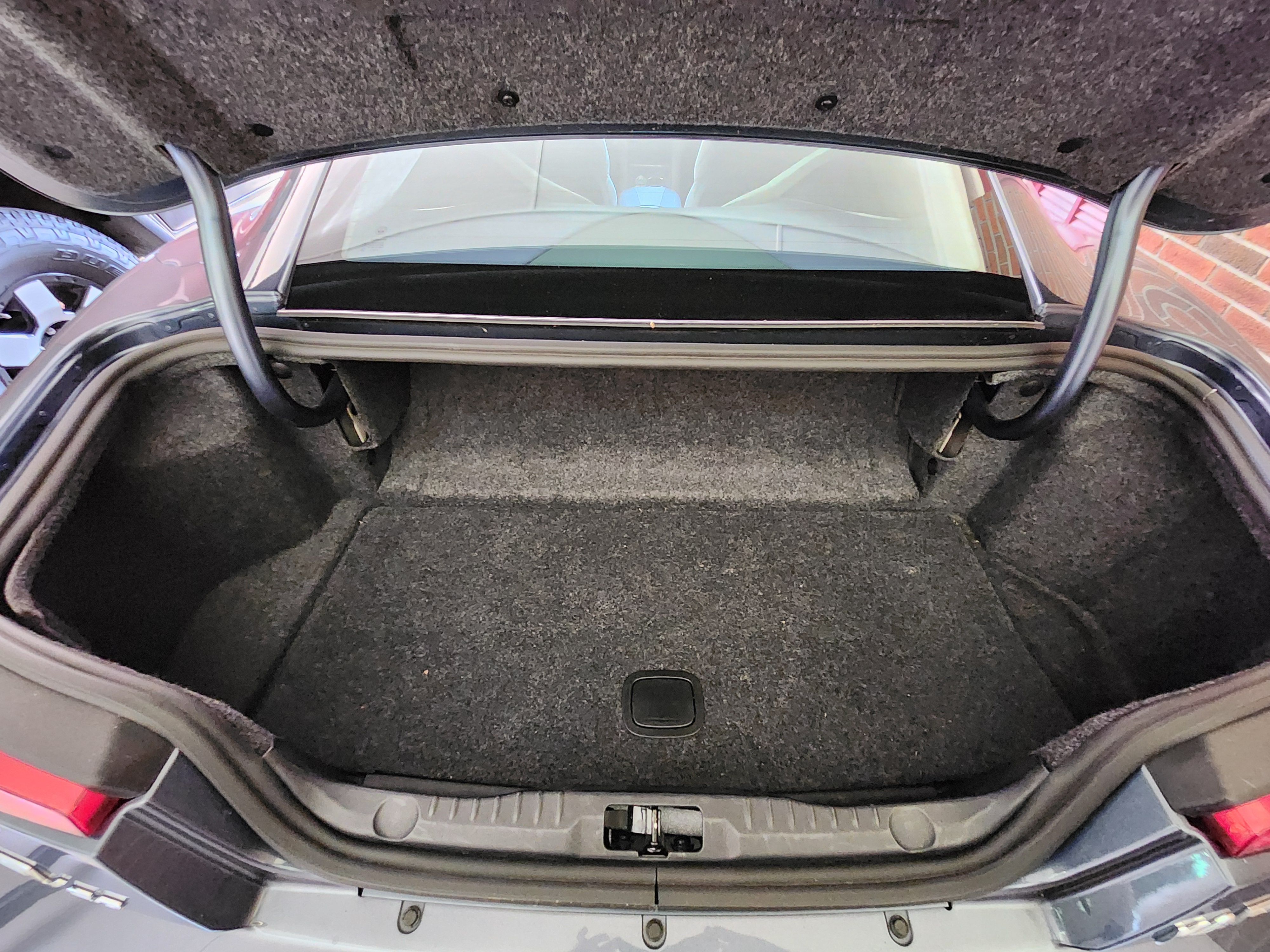 Used 2012 Fisker Karma EcoChic RWD image 19