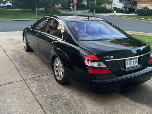 Used 2007 Mercedes-Benz S 550 image 8