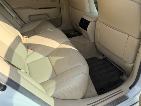Used 2017 Lexus LS 460 w/ Comfort Package RWD image 20