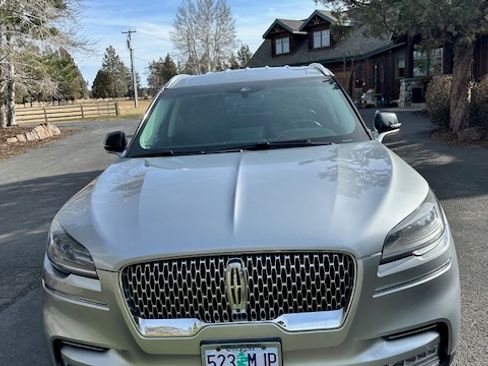 Used 2020 Lincoln Aviator Reserve w/ Elements Package Plus image 10