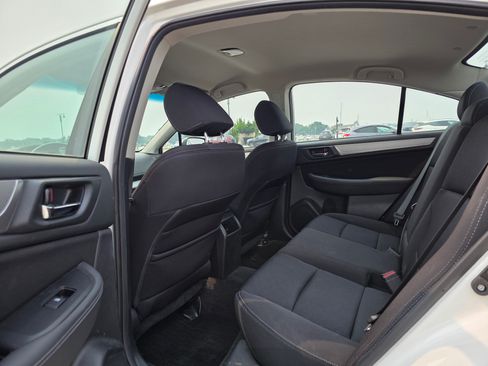 Used 2015 Subaru Legacy 2.5i Premium AWD/4WD image 9